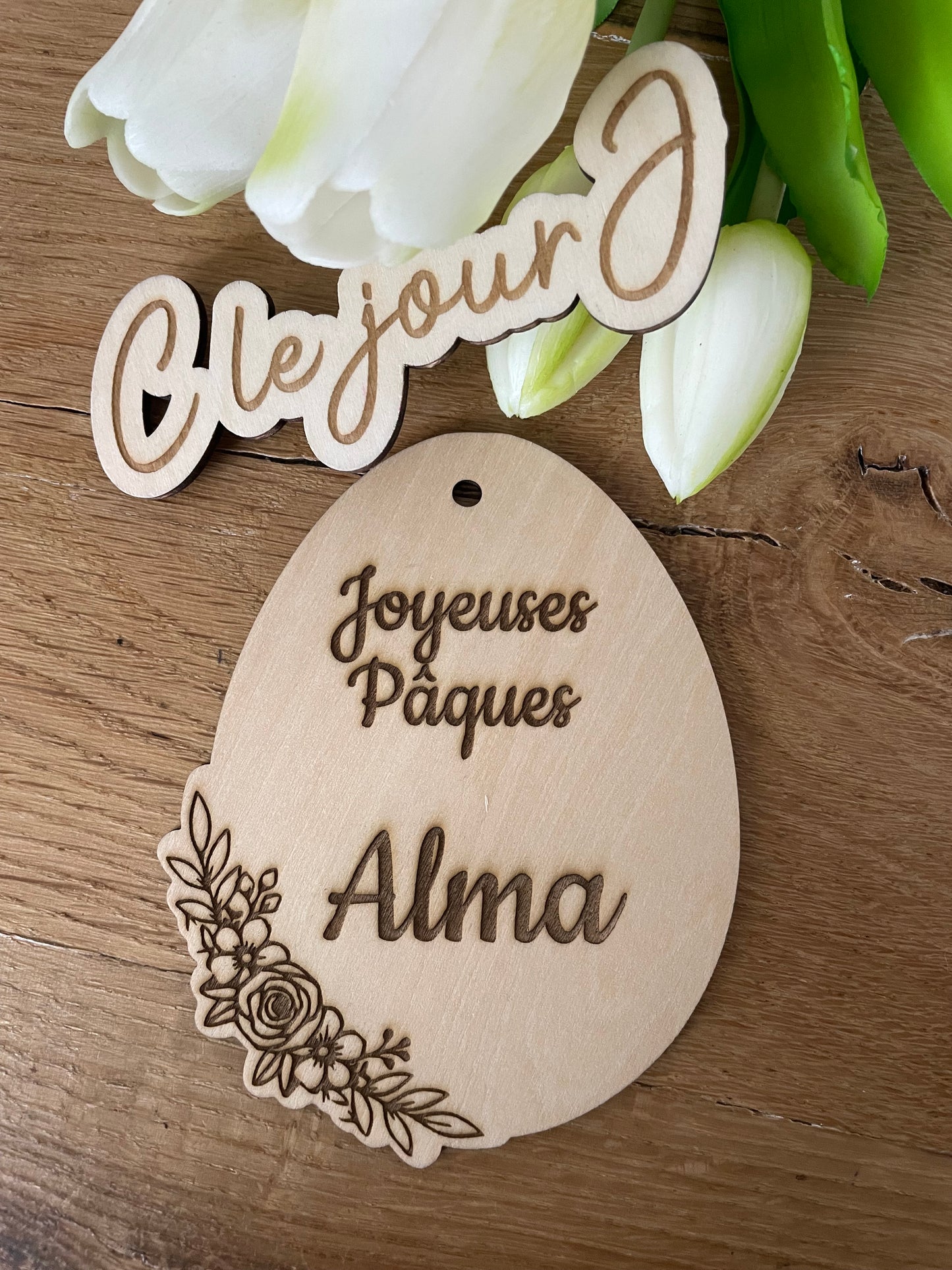 Suspension œuf fleuri