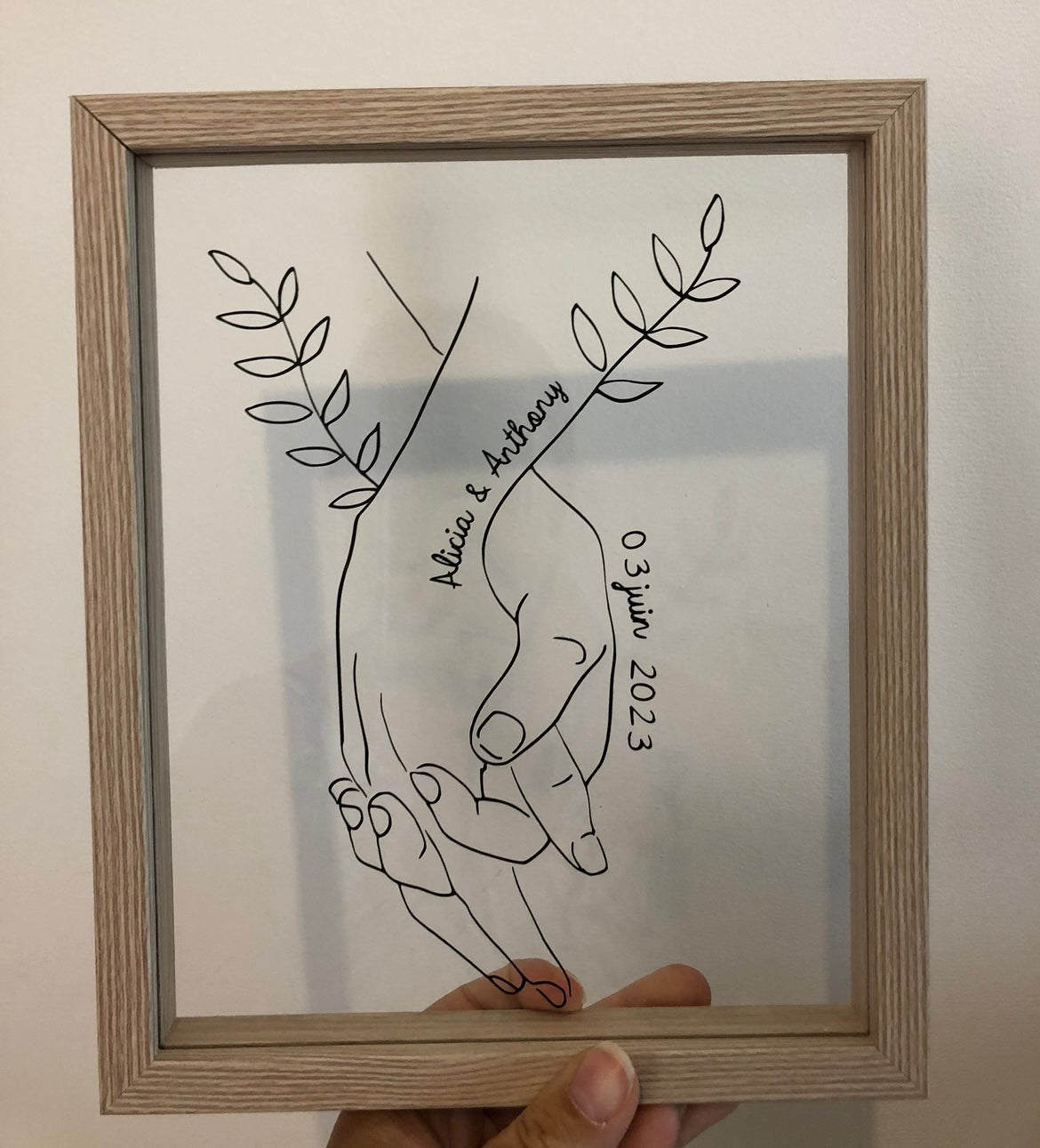 Cadre « mains enlacées »