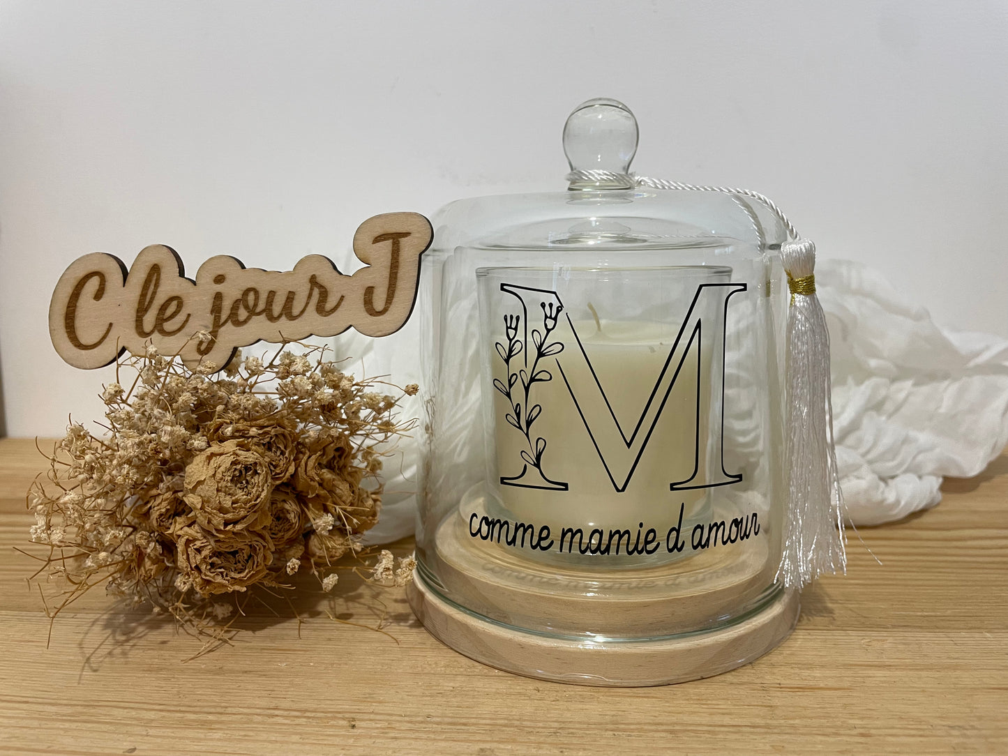 Bougie sous cloche « M »