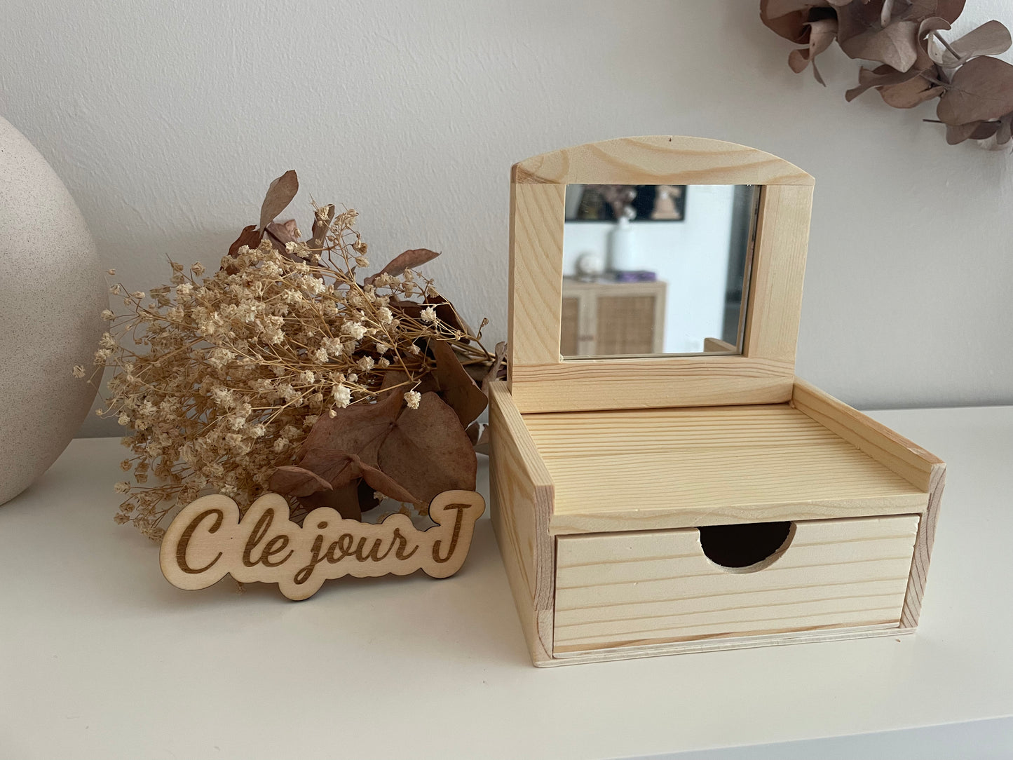 Boîte à bijoux en bois