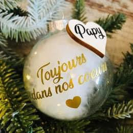 Boule de Noël hommage