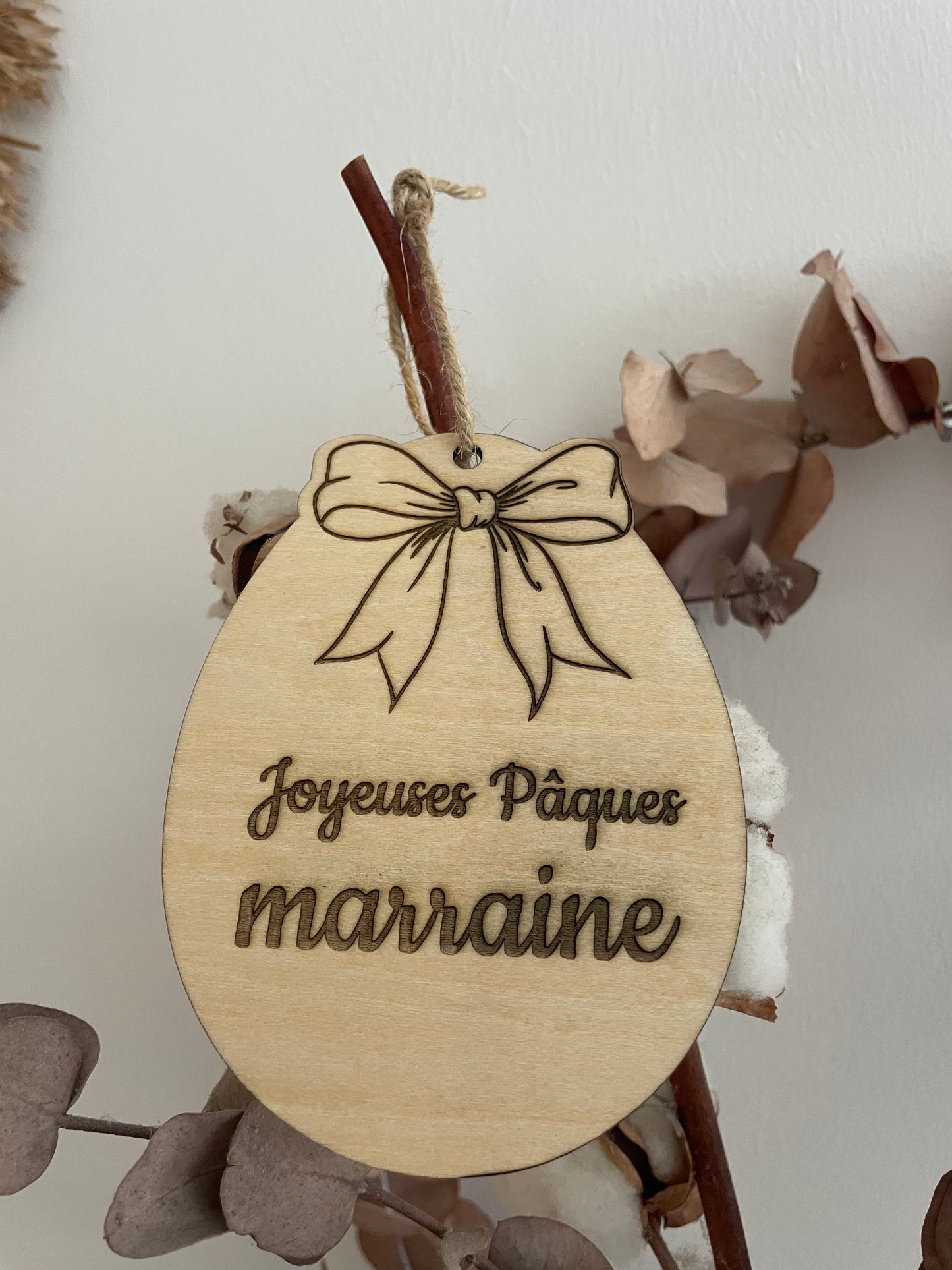 Suspension œuf avec noeud