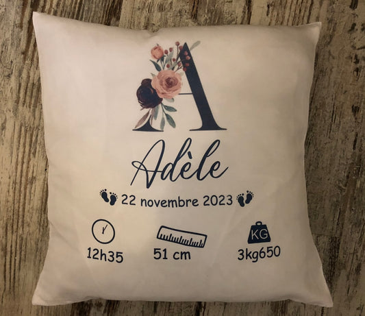 Coussin de naissance « lettre fleurie »